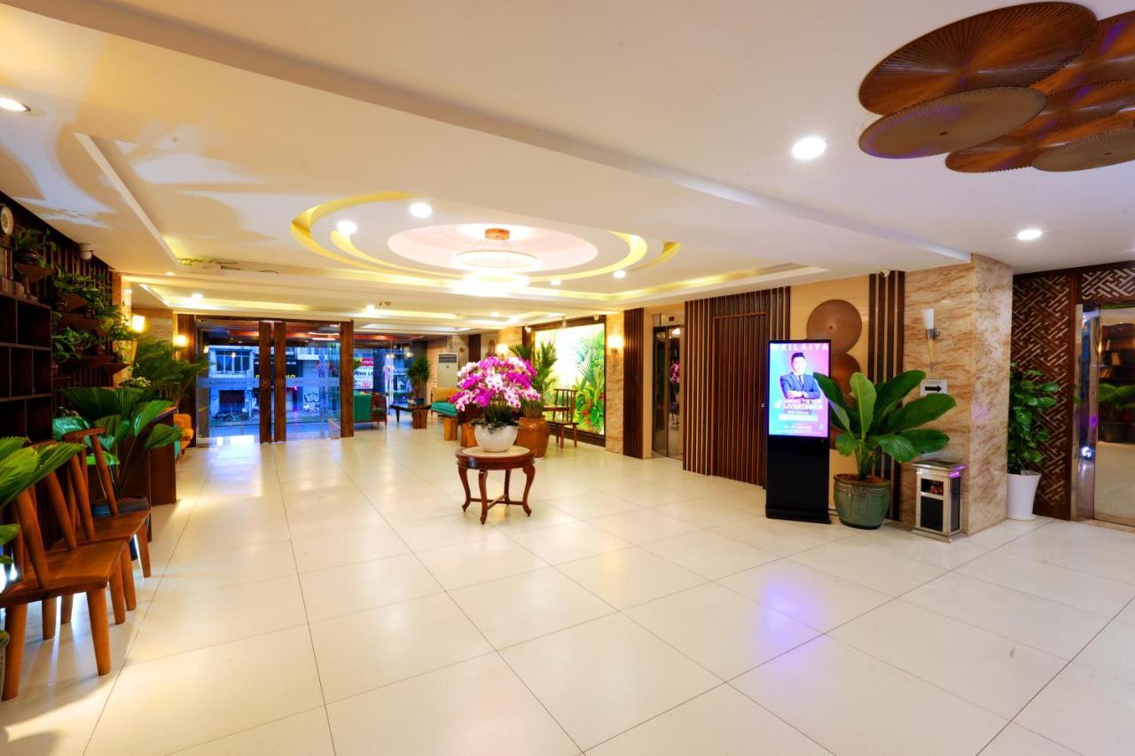 Happy Life Green Hotel Ho Chi Minh-stad Buitenkant foto